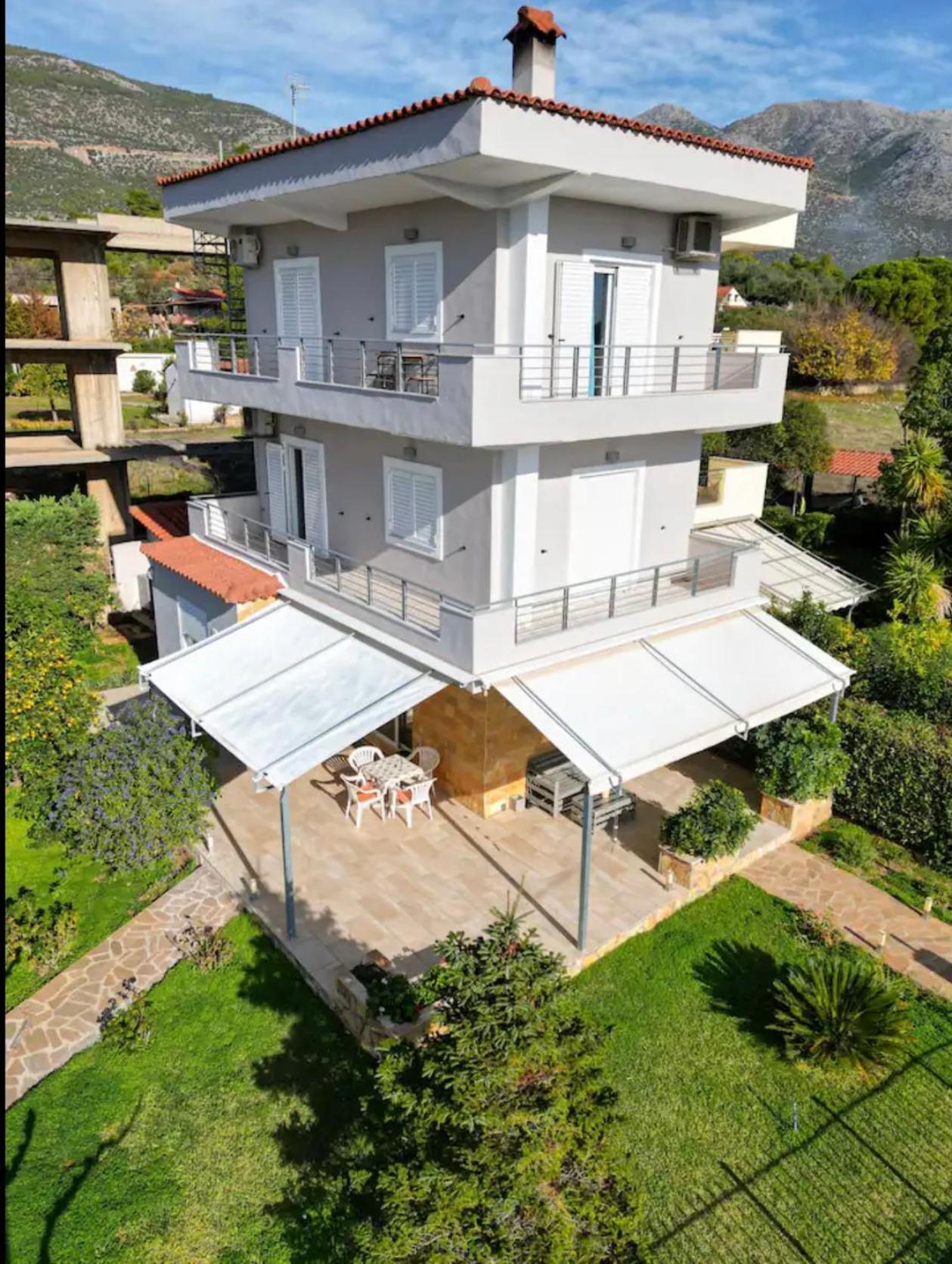 Eretria Homestay Екстер'єр фото
